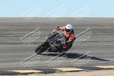 media/Oct-13-2025-Moto Forza (Mon) [[a66d839500]]/4-C Group/Session 2 (Bowl)/